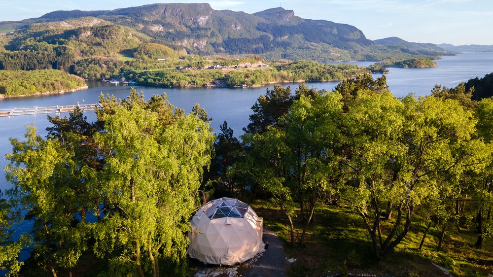 Domen over fjorden, NorGlamp